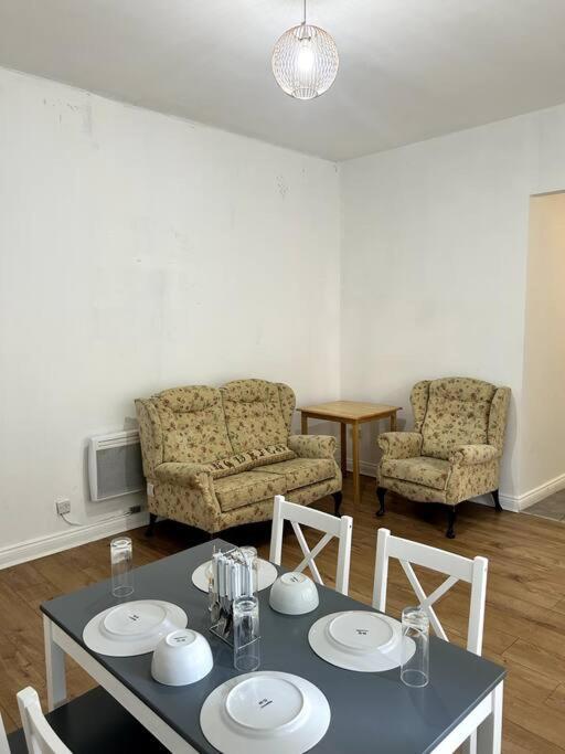 Leicester Spacious Flat With Free Parking Екстер'єр фото